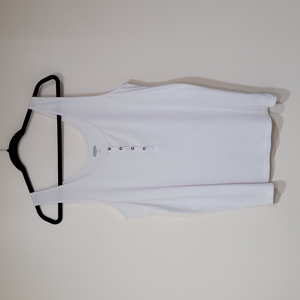 White ribbed tank top (NWOT)